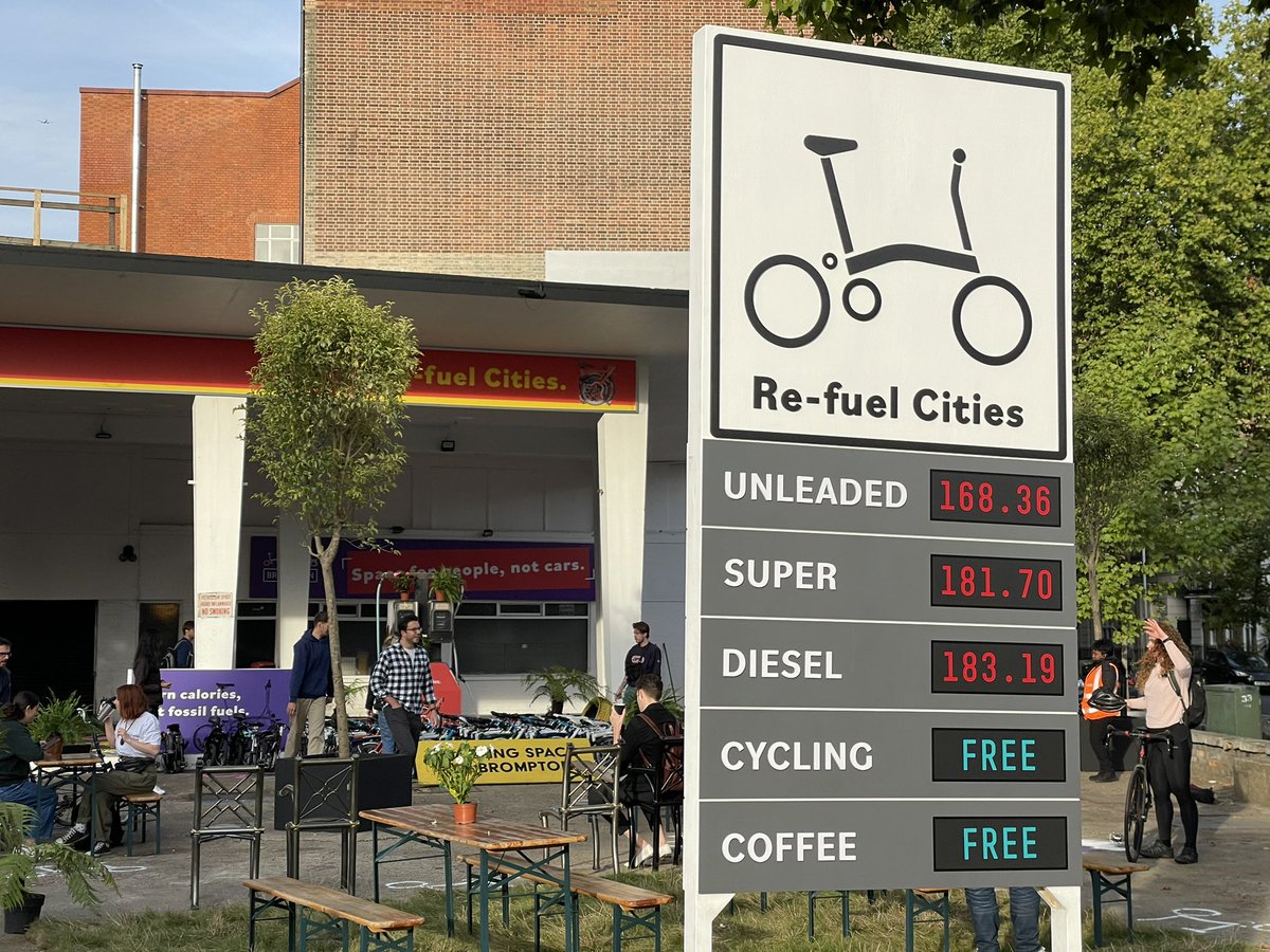adamtranter's tweet photo. It’s #WorldCarFreeDay and @BromptonBicycle have taken over an old London petrol station for test rides and free coffee for people travelling car-free.

Swing by today until 8pm. 69 Borough Road, SE1 1DN 👇 https://t.co/jXho6GNTCW
