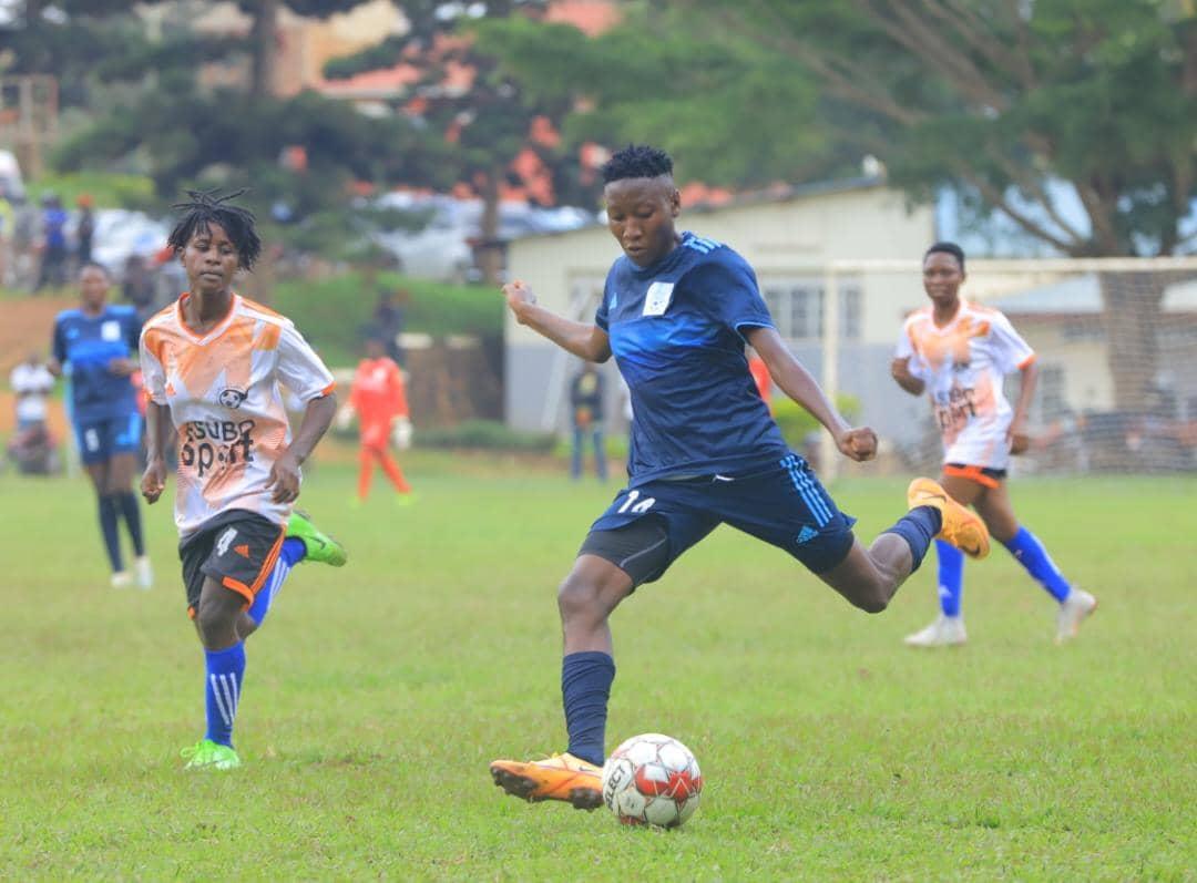 SumayaKomuntale's tweet photo. How do I thank Allah for helping me Score The Very first Goal @FcKampala in the Very First match in the Super League.

Proudly a Queen of Soccer. https://t.co/qDfH9OXxsx