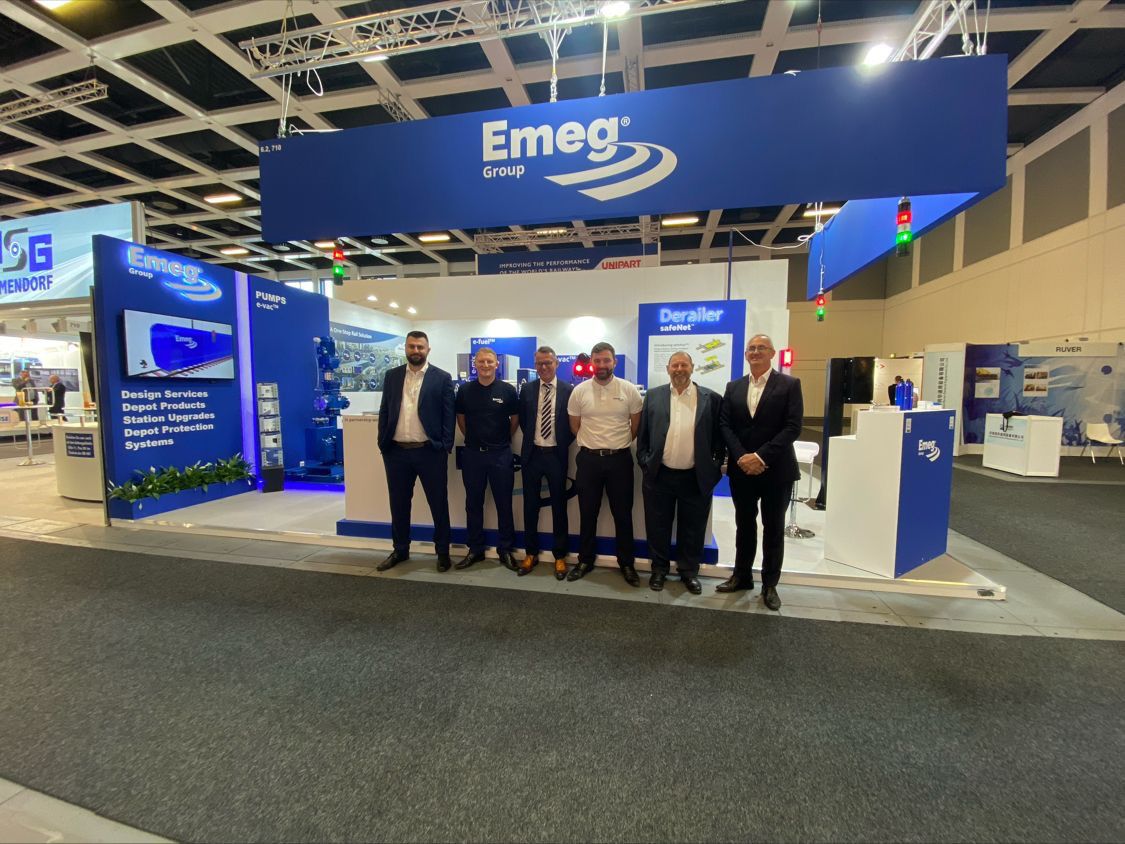 EmegGroup's tweet photo. It's Day 3 at @InnoTrans &amp; Team Emeg are still looking fresh! You'll find us in the Railway Technology area on Stand 710 in Hall 6.2 if you'd like to learn more about our complete depot management solutions and design &amp; maintenance services. 👍 https://t.co/zCxx4qUAPM