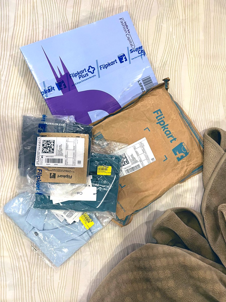 anoosh_ck's tweet photo. @flipkartsupport @Flipkart I confirmed and paid for 5 products last mid night at1:30Am(22-09-22)And got delivered in the morning 9:30. Within 8 hours, this is the fastest delivery I ever got in lifetime.really happy😀and excited, all the products are in perfect condition,thankyou https://t.co/KV2BZeHF5F
