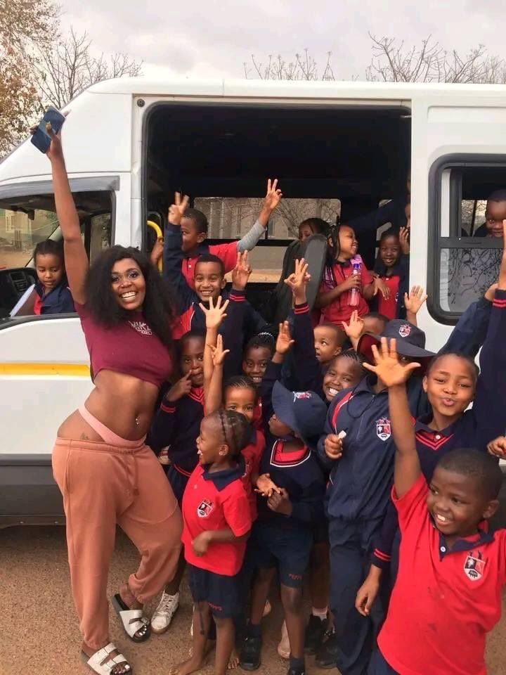 justinenantale2's tweet photo. Naye banange 🤭 https://t.co/TBe3odPVUb