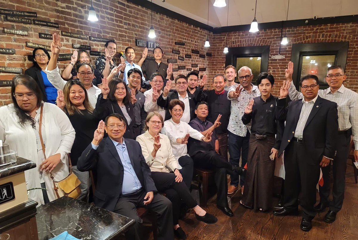 hzloffical's tweet photo. APHR - International Parliamentary Inquiry
(PI) US Mission's leaders including ASEAN Parliament Human Rights Chairman and European Parliament Vice President had dinner and friendly meeting with Burmese Diaspora  (21 September 2022) https://t.co/gCAD670wnu
