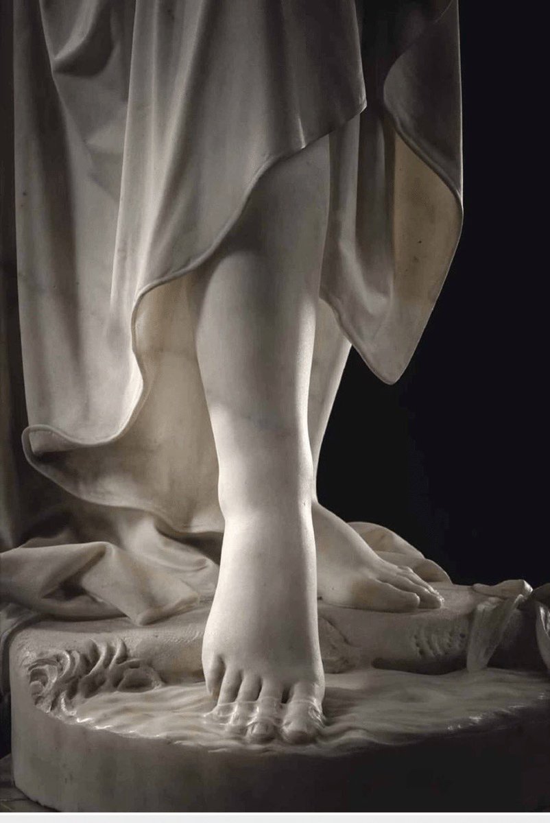 Nymphs are usually being pursued by lascivious gods or satyrs, so instead here is one stepping into some water, which seems to be flowing over her toes. The statue is by Giovanni Battista Lombardi (1864) and can be found in Brescia.
Mythological being of the week 💧