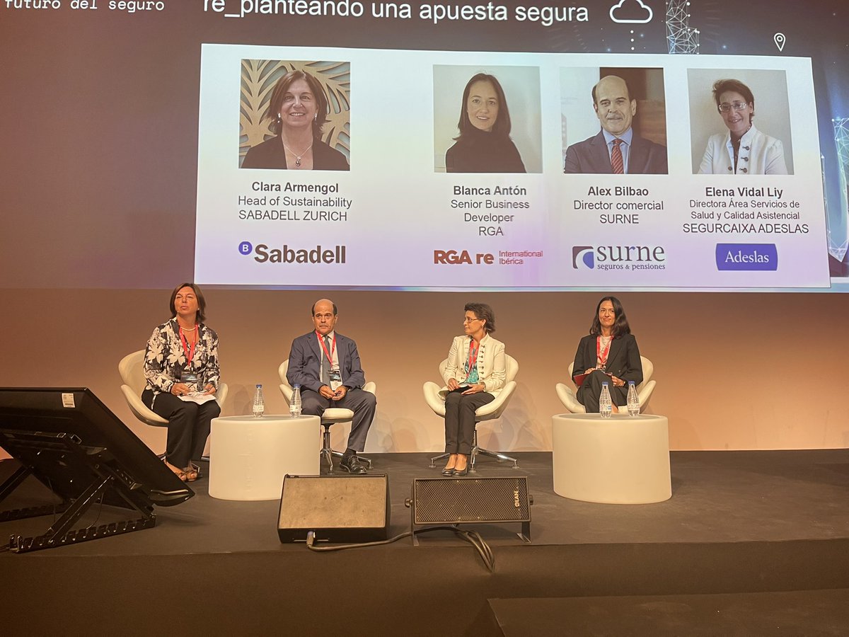 Panel movimiento Silver coordinada por Clara Armengol Head of Sustainability Sabadell Zúrich 
El colectivo Silver  a partir de 55 años representa una oportunidad que debe ser reconocida!!!!