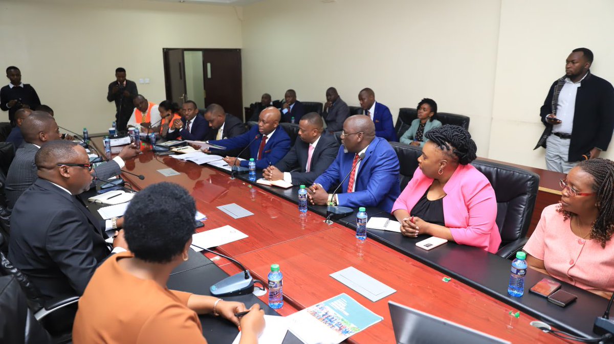 SakajaJohnson's tweet photo. Nairobi will stand tall as the trade, economic and financial of Africa. Grateful the Nairobi chapter of the Kenya National Chamber of Commerce and Industry for their courtesy call and discussions this morning. https://t.co/LMV0dNwlrh