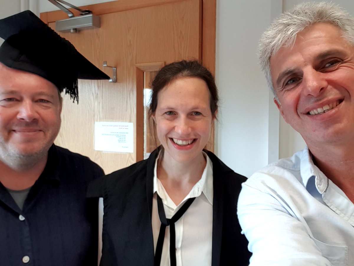 Congratulations to Dr Tehmina Bharucha for passing her @TropMedOxford DPhil viva! Her thesis on proteomics ID of biomarkers for JEV (and other CNS infections) was supervised by Prof Nicole Zitzmann, Dr Audrey Dubot-Pérès and @PaulNNewton of #LOMWRU @MORUBKK