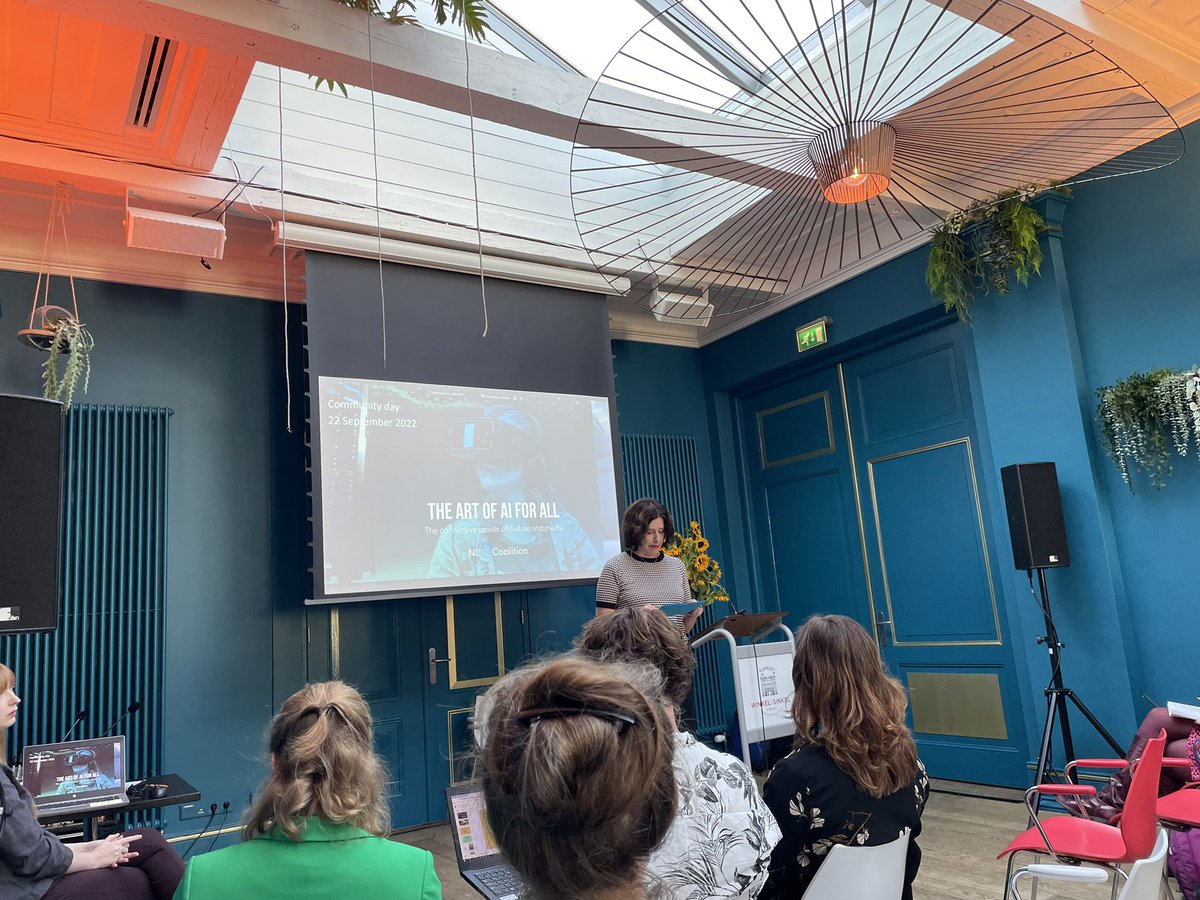 A day full of AI at the <a href="/cultural_ai/">Cultural AI Lab</a> event and the community day <a href="/NLAICoalitie/">Nederlandse AI Coalitie (NL AIC)</a> working group Culture and Media <a href="/KB_Nederland/">KB Nederland</a> @KBNLresearch @BeeldenGeluid <a href="/KNAWHuC/">KNAWHumCluster</a> <a href="/VUamsterdam/">Vrije Universiteit Amsterdam (inactief)</a> <a href="/NWONieuws/">NWO Nieuws</a>  #centrumwiskundeeninformatica