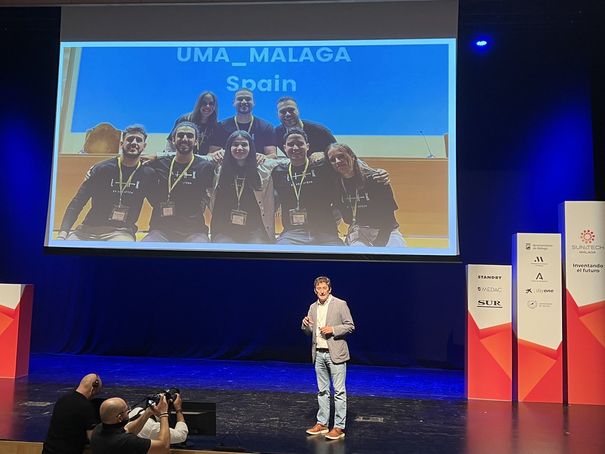 rf_ventura's tweet photo. @linkbyuma RT @MarianSCastan: #SunAndTech | #MálagaTecnológica 
🗣 @rf_ventura, de @InfoUMA “Desde @linkbyuma queremos darle importancia al posicionamiento de marca a través de la #Comunicación y potenciar iniciativas como #TalentTank” @sunandtech https://t.co/UGfix58peG