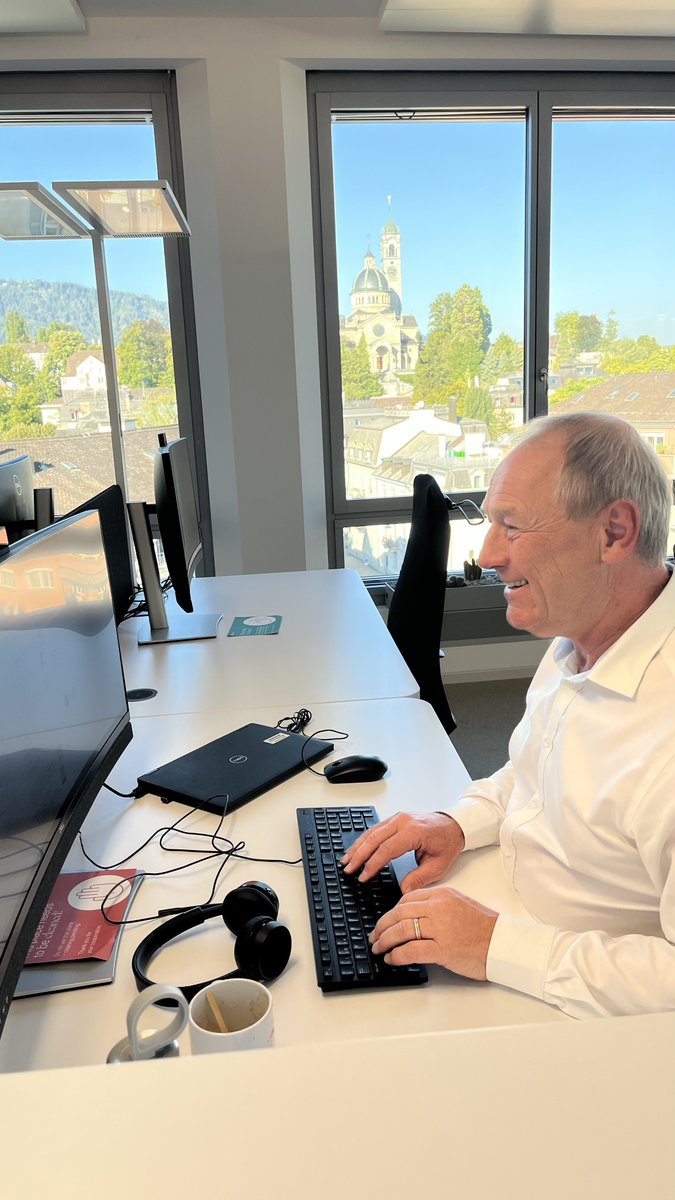 luefkens's tweet photo. Who wants to work with me?!
This window seat next to me could be yours @Zurich in #Zurich🇨🇭
Apply or share ➡️🔗https://t.co/W72G0ZW5zh
#LifeAtZurich #JobAlert https://t.co/0THoR399D7