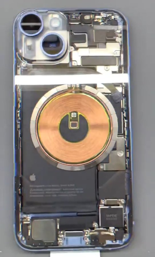 かっこいい スケルトン仕様のiphone14がユーザー改造で登場 ライブドアニュース