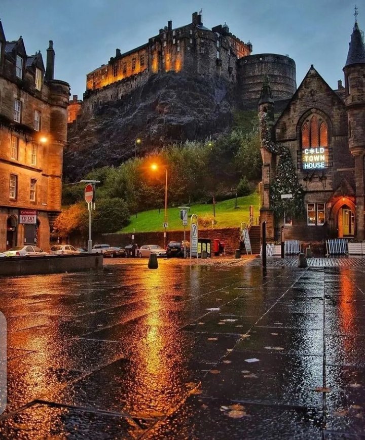 fiz_iiz's tweet photo. Cozy Scotland, 🏴󠁧󠁢󠁳󠁣󠁴󠁿 https://t.co/SMqiJN4Gbi