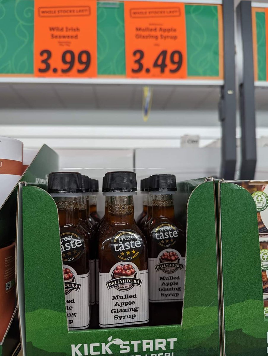 ballyhouraapple's tweet photo. There's still time to pick up a bottle of our 3 star award-winning Mulled Apple Glazing Syrup in @lidl_ireland stores nationwide. It adds delicious flavour to cooked ham joints and that's just one of its many uses in the kitchen!😍

#KickstartProgramme #IrishApples https://t.co/oJs5nKOnHJ
