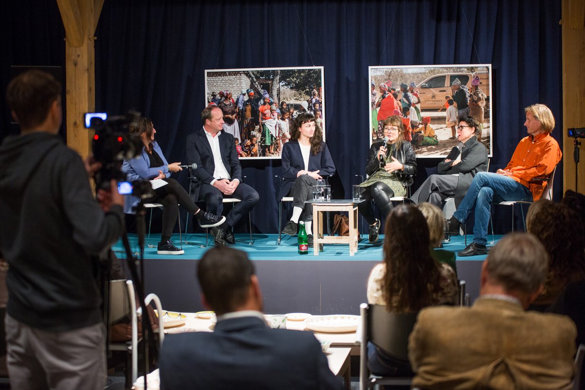 Full House at the AoCG final talk! 🥳This Tuesday <a href="/GmundnerK/">gmundner.keramik</a> was a success! Thanks to Dr. Elisabeth Schweeger, art director of culture capital Bad Ischl-Salzkammergut 2024, and Frank Louis, vice director of Linz University of Arts, for their valuable input.