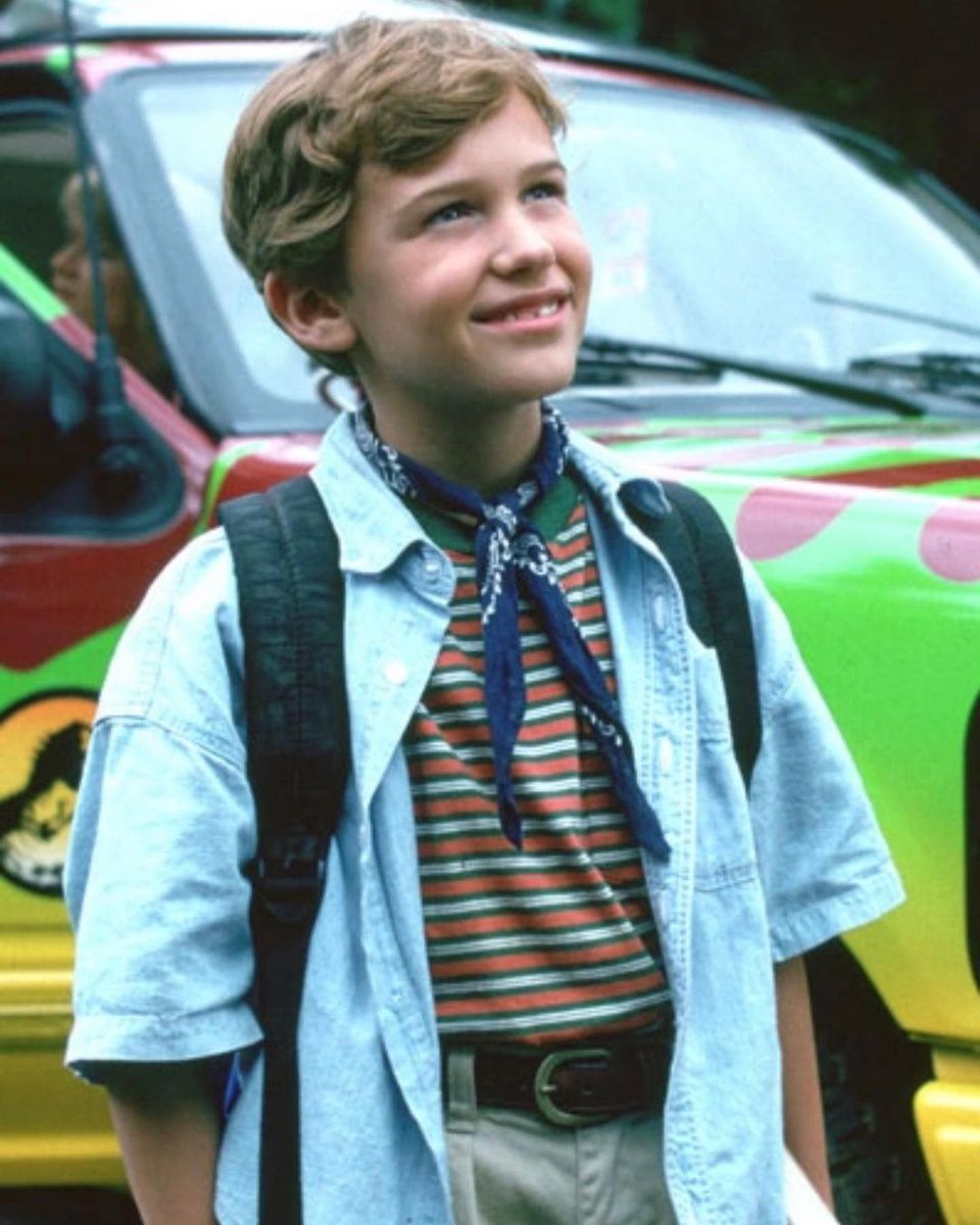 Tarun_Chouhan17's tweet photo. 🎉🎂 Happy Birthday "Tim Murphy Aka Joseph Mazzello ! Such an interesting + beloved Character &amp; Talented + Amazing Actor, I wish you'll return in future as Timmy for Jurassic!! #JurassicPark #JoeMazzello #JurassicWorldDominion #JurassicWorld #JurassicWorldEvolution2 #Jurassic https://t.co/Yau3En3ey7