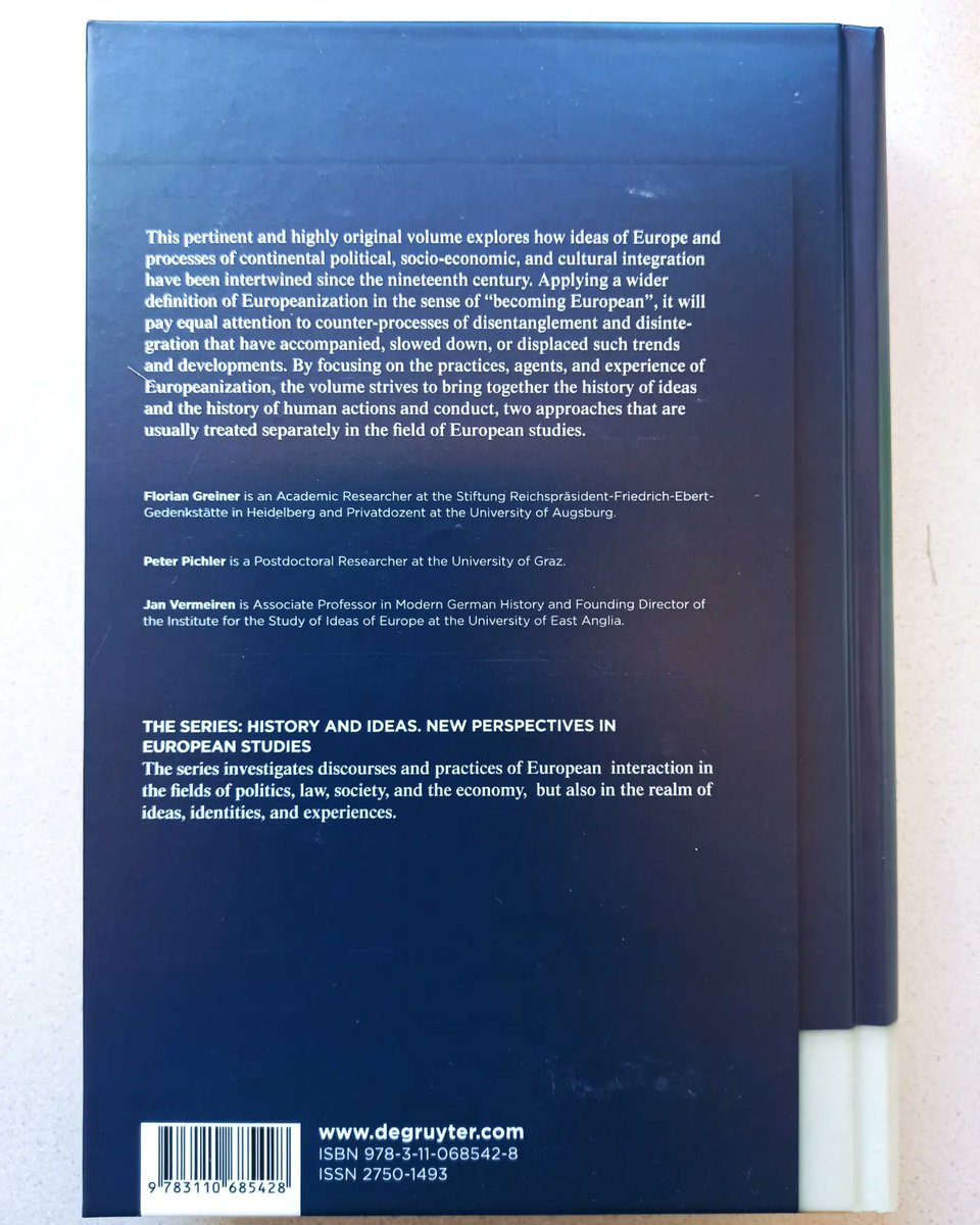 PeterPichler10's tweet photo. Finally I have in hands the physical copy of our volume on Europeanization in history...thanks to all our brilliant contributors and my co-editors @jvermeiren2 and Florian Greiner.

#europeanization #newbook  #anthology #europeanstudies #history #universityofgraz #thinkinglaw https://t.co/yYVlDvdpkp