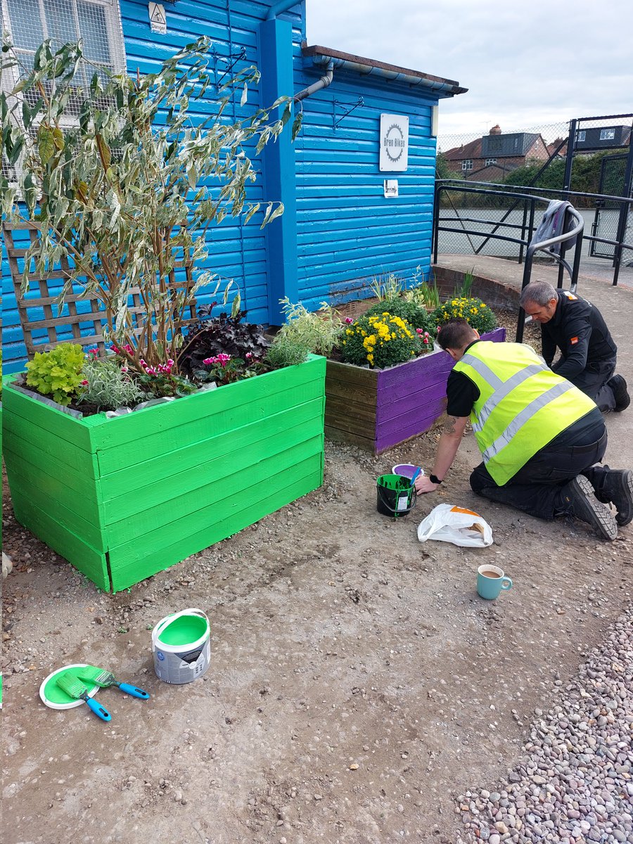 JasonB111888's tweet photo. Great doing stuff for a community project yesterday with work colleagues , for children with special needs , bit of digging , planting and painting in Chester . Giving up a few hours of your time can help things so much . https://t.co/vDoFo1meYb
