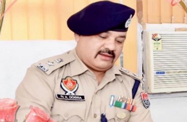 punjabkesari's tweet photo. 'आप' सरकार में बेबस जालंधर पुलिस, जालंधर के मौजूदा DCP नरेश डोगरा पर दर्ज की धारा 307
https://t.co/Oae7hjJIl7

#AAPGovernment #JalandharPolice #DCPNareshDogra #Section307 https://t.co/DOwVGz8bTM