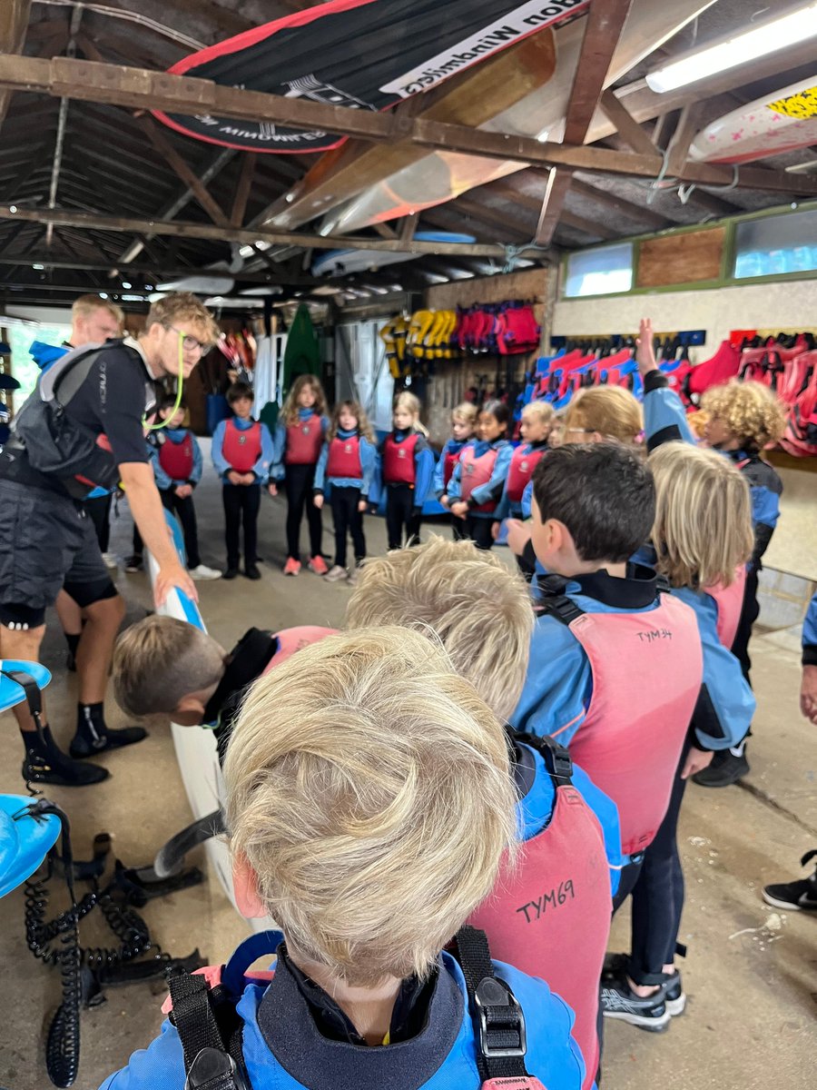 westongreensch's tweet photo. Last week, Year 4 went to THAMES YOUNG MARINERS (TYM) @SOLDoutdoors for 3 days of challenging and enriching activities including kayaking, paddle boarding, raft building and of course toasting s'mores around a campfire! #WGSEnrichment #WeGuideSuccess #teambuilding https://t.co/hxDjJYm63x