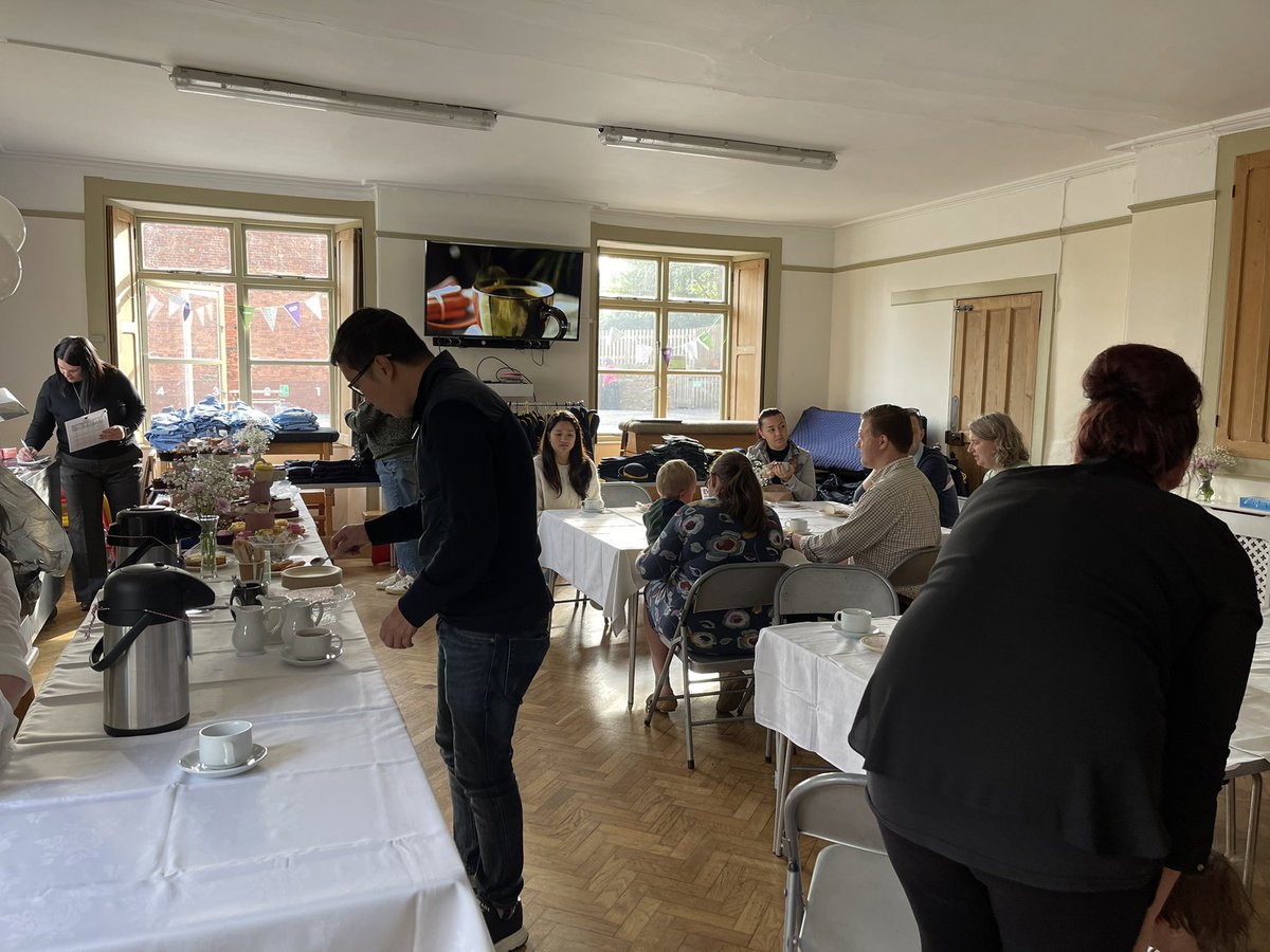 Fantastic to see our parents  so generously supporting our #MacmillanCoffeeMorning today @macmillancoffee #Banbury #Banburyshire #sjpsmsc