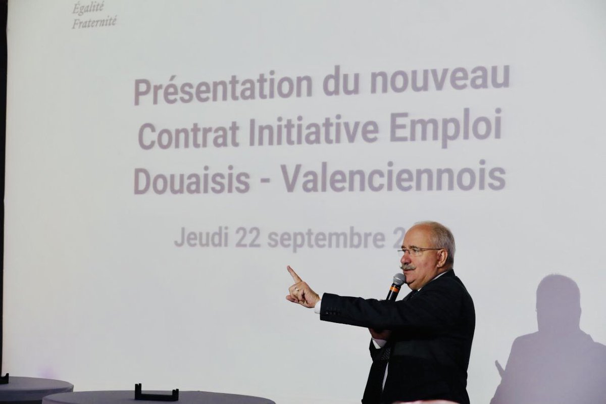 christianpoiret's tweet photo. Merci à Luciano Biondo de nous accueillir aujourd’hui à Renault Douai ! Nous rencontrons les chefs d’entreprise pour leur proposer de financer par des #CIE l’embauche de Nordistes bénéficiaires du #RSA dans le Bassin minier. https://t.co/nNKfkW7fI2