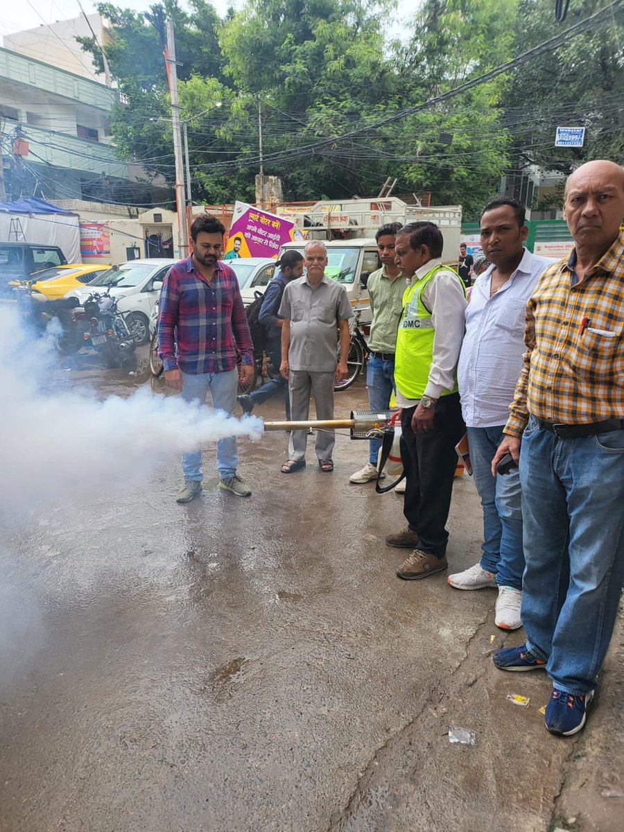radhikadubjp's tweet photo. Controlling mosquito menance by taking anti larvae measures
#usemosquitorepellants
#dengue #program6
#सेवापकवाड़ा
#HappyBdayModiji https://t.co/6VjcPbYyOM
