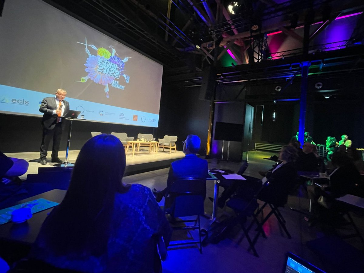 CreativeFed_EU's tweet image. Minister of Industry and Trade of the Czech Republic, Ing. Jozef Síkela opening #ECIS22:

"The Czech Republic must base its prosperity in it's ability to innovate and bring creative solutions."

#innovation #CCSI #creativity #culture