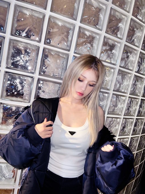 🖤🍥🖤 https://t.co/l0TrkKQPxB<a href="/tag/%EC%A0%84%EC%86%8C%EB%AF%B8"class="tags"><span>#전소미</span></a><a href="/tag/theblacklabel"class="tags"><span>#theblacklabel</span></a><a href="/tag/somi"class="tags"><span>#somi</span></a><a href="/tag/queensomiisback"class="tags"><span>#queensomiisback</span></a><a href="/tag/s"class="tags"><span>#s</span></a>