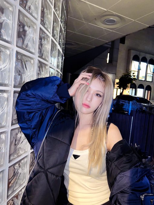🖤🍥🖤 https://t.co/l0TrkKQPxB<a href="/tag/%EC%A0%84%EC%86%8C%EB%AF%B8"class="tags"><span>#전소미</span></a><a href="/tag/theblacklabel"class="tags"><span>#theblacklabel</span></a><a href="/tag/somi"class="tags"><span>#somi</span></a><a href="/tag/queensomiisback"class="tags"><span>#queensomiisback</span></a><a href="/tag/s"class="tags"><span>#s</span></a>