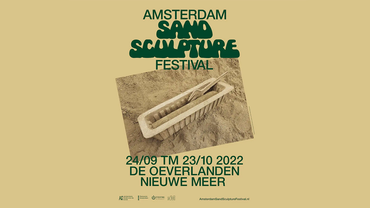Nice en ga kijken! Zaterdag opent de 1e editie v/h Amsterdam Sand Sculpture Festival in De #Oeverlanden. Kunstenaar Teun Castelein verzamelde bijzondere verhalen uit het park en maakte met professionele zandkunstenaars 5 hedendaagse beelden. #Nieuwwest #Kunst #Cultuur