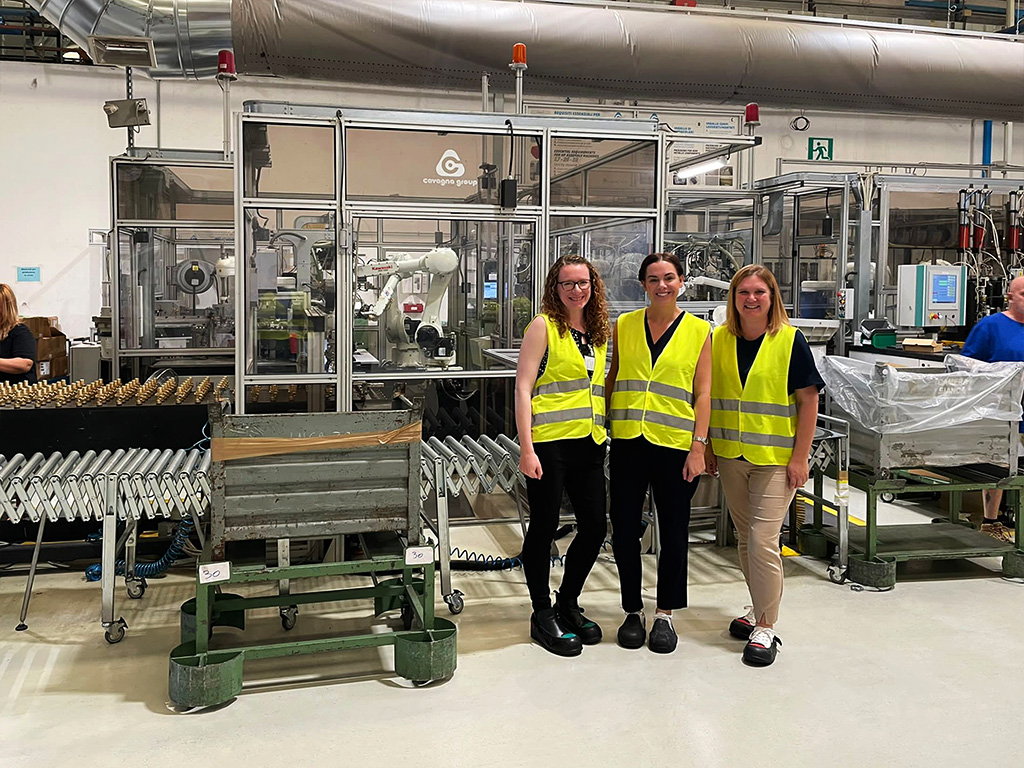 CavagnaUK's tweet photo. 🇮🇹 🇬🇧 Two intense days have just flown by in #Italy. Our  #team visited the @CavagnaGroup headquarters in Italy to catch up on the latest #innovations and to be trained to be ready to launch new products into the #UK market as well.  
Thank you for the support and warm welcome! https://t.co/W77ErcIon4