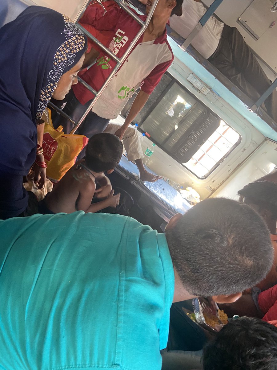 Rajeshnvc5Kumar's tweet photo. 22nd sep bagmati express 12577 from chennai central to bangalore. I reserved a ticket through make my trip. I was charged GST and a convenience fee. Was charged for a berth But I dint get my berth. There was so many people in the train and it looked like an unreserved compartment https://t.co/QLq3F7T522