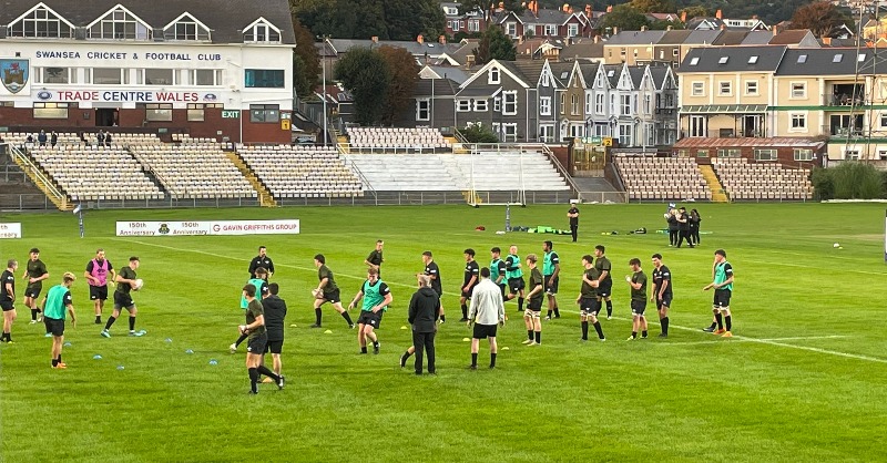 ospreys's tweet photo. 🏉Ospreys West U16s impressed in a convincing 48-31 victory over Scarlets East U16s at St Helen’s

Read the match report here👇

🗞️ @tobias_hunt01 

#OspreyInTheMaking