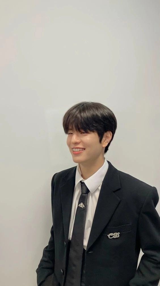 lunarhleb's tweet photo. С днём рождения 🎉🔥
BFF🥴
#승민아_영원을_믿게해줄게
#PerfectPitchSeungminDay 
#HappySeungminDay https://t.co/XZik1eVtJV