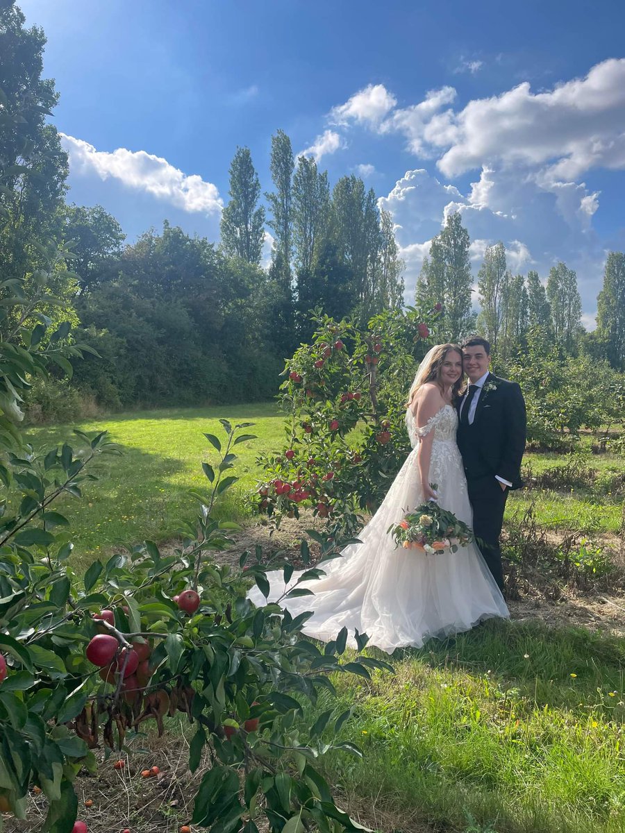 CountryTrust's tweet photo. Congratulations to Mr &amp; Mrs Gate who recently got married amongst the orchards @LathcoatsFarm - sun, rain, rainbows &amp; apples - perfect!  

In lieu of a venue fee, they made a donation to the Country Trust. What a great way to make this special day even more special. Thank you 🧡 https://t.co/tvaxeTPo1B