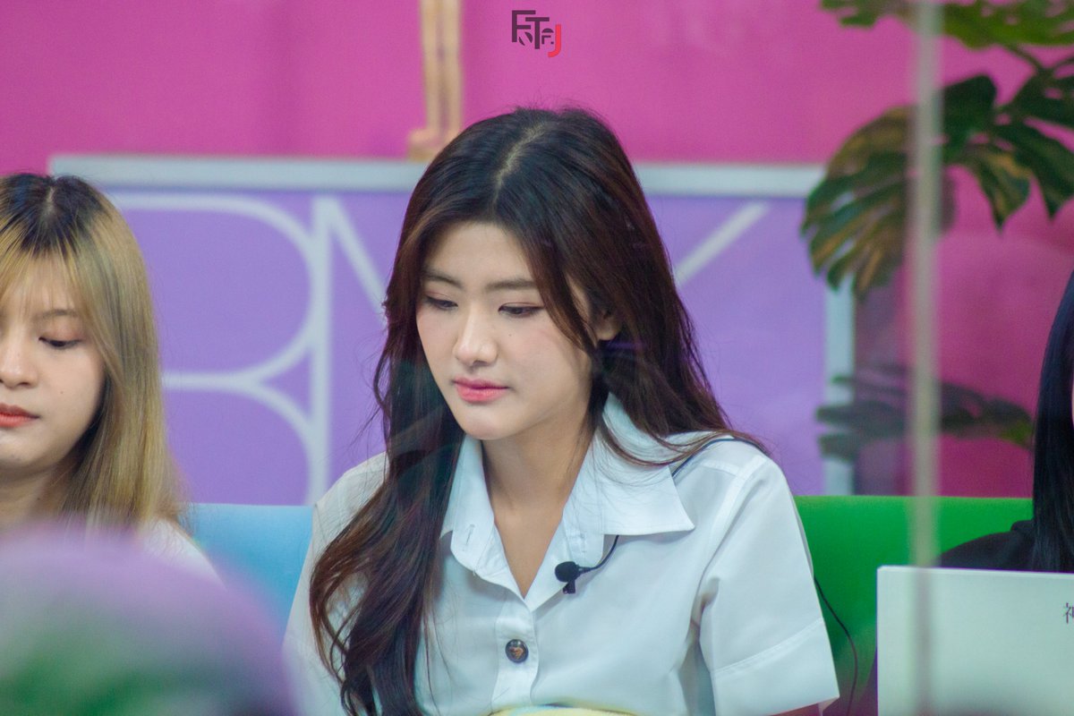 fota_j's tweet photo. สาวมหาลัยยย 2
#GygeeBNK48 #Gygee #BNK48 https://t.co/JSJ4JcnN2w