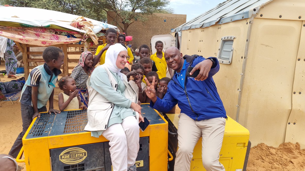 UNHCRNiger's tweet photo. We welcomed a delegation from @NORCAPweb to meet with their #experts at the @UNHCRNiger office &amp; to discuss #deployment needs. They also went to #Ouallam to visit projects that provide access to #energy to displaced communities. 

🙏to #NORCAP for all your support! https://t.co/cdWxclRZoS