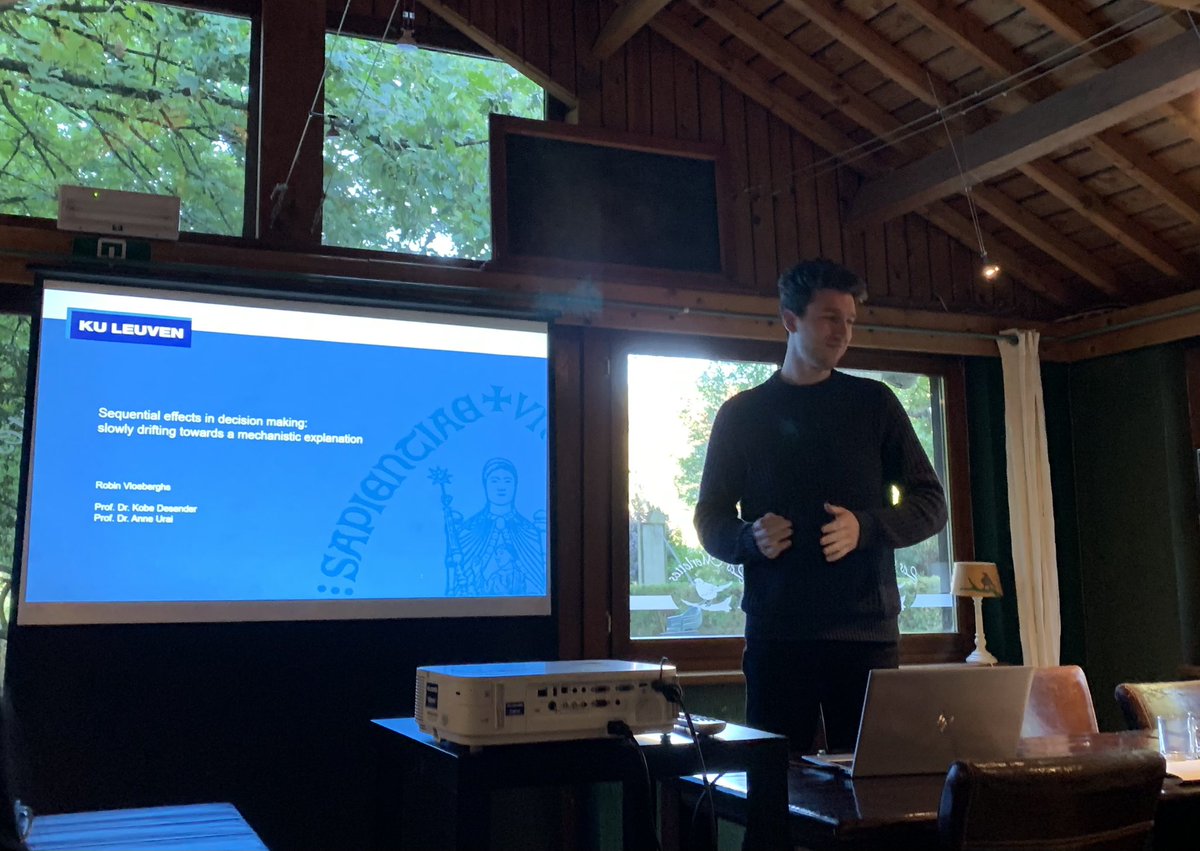 BiolPsychol's tweet photo. Last day of retreat starts with @KobeDesender ‘s lab! 🧠 Presenting @VloeberghsRobin @PierreLeDenmat1 @voalan3 💪🏻 https://t.co/TpyzJlQx2T