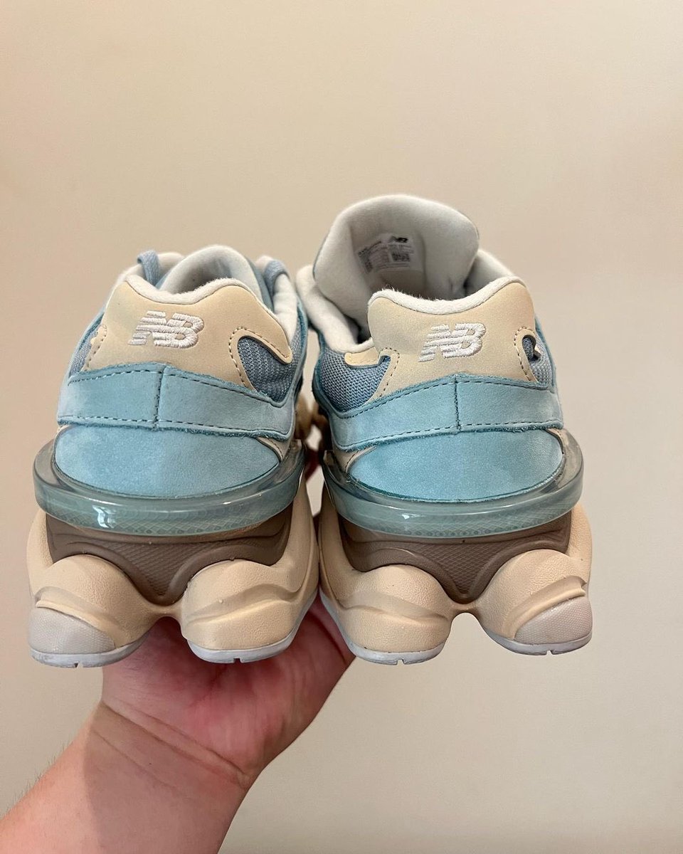 Sneakerologue's tweet photo. Nouvelles images de la New Balance 9060 “Blue/Cream” !

Cop ou Pass ? https://t.co/dtxtgtjgQh