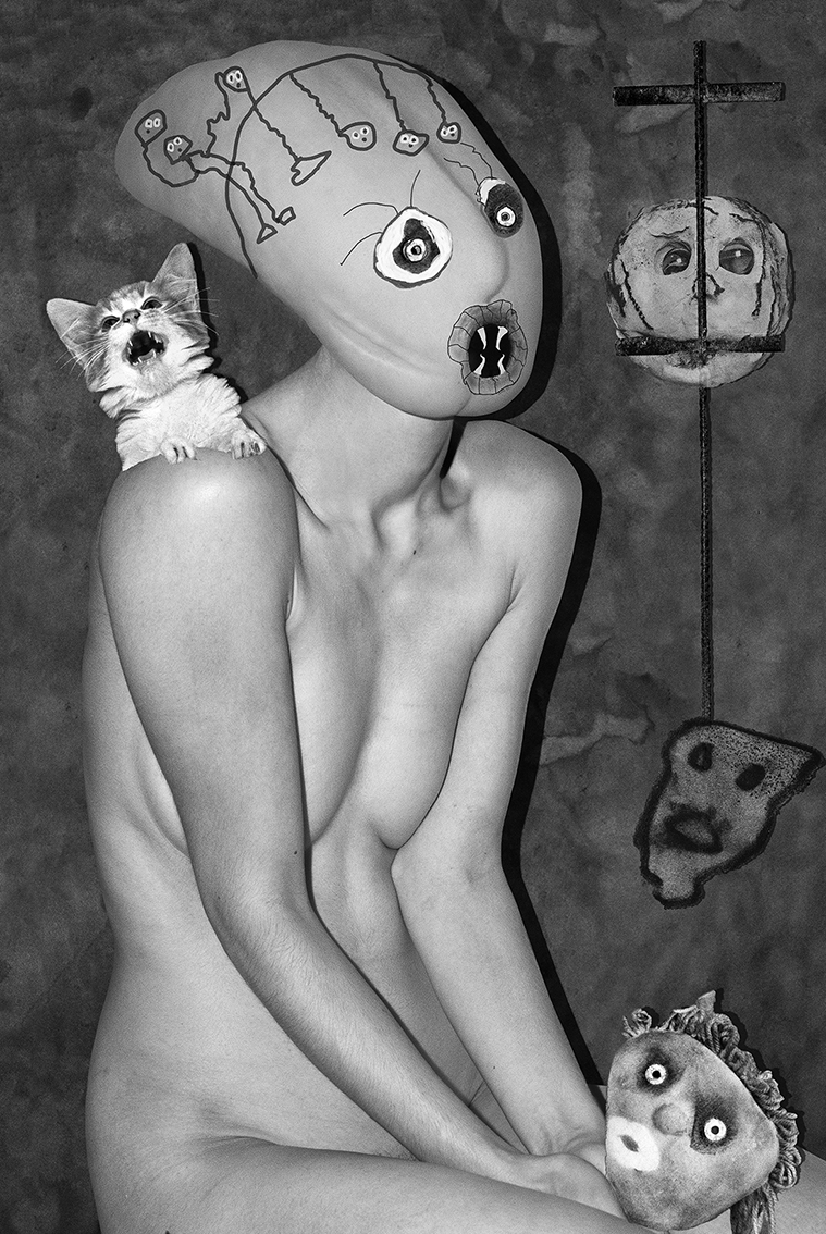 troels_a's tweet photo. Asger Carlsen did AI aesthetic by hand before all of this #stabledifussion business.

https://t.co/4GNX9xb5TS https://t.co/wK6MSil4eg