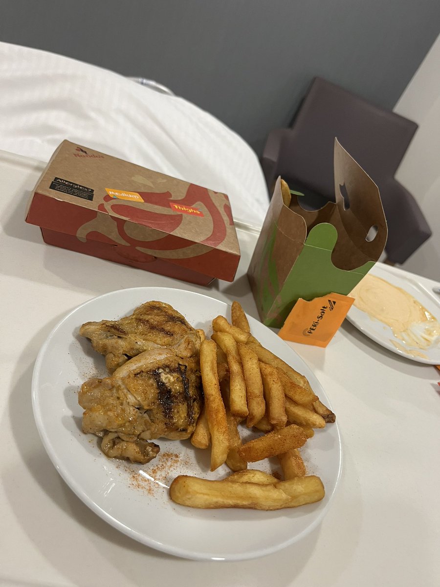 Smarty89's tweet photo. Day 1 road to recovery starts now  💪🏻 @NandosUK to save the day and stopping me from wasting away 😅😂💪🏻 https://t.co/3fF103EtaB