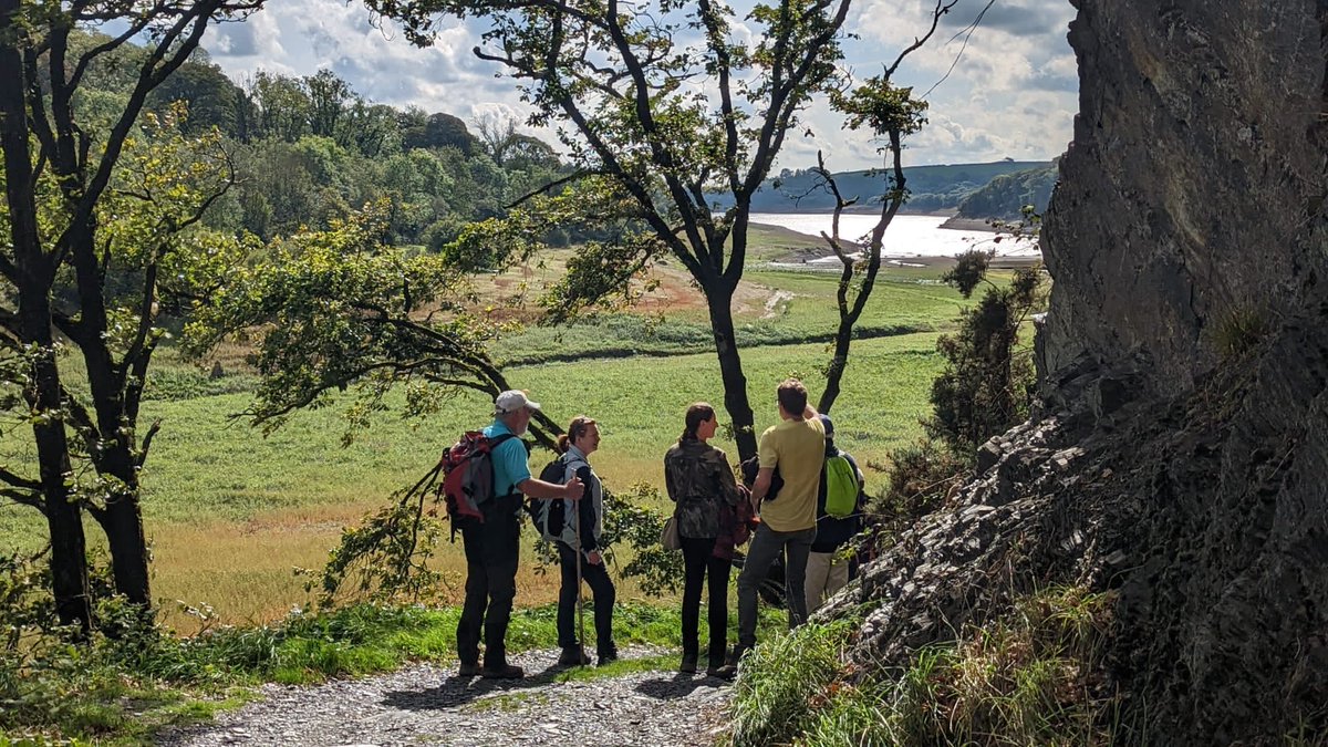 PLANED_Cymru's tweet photo. Another fascinating #free walking tour delivered by #PLANED yesterday.
Many thanks to Alun Ifans & those who participated in the 7 mile walk around #LlysYFran organised by Stuart, Sophie and Hedd as part of our #FindingOurPlace project.
#EmpoweringCommunities #Pembs #WellBeing https://t.co/YGFxZ8A88o