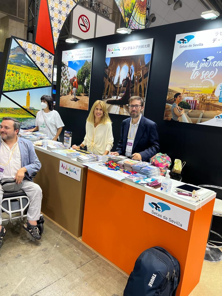 AETCadiz's tweet photo. JATA #TourismExpoJapan · Hoy y mañana, las empresas #socioaetc @HotelLasCortes @dunacandela @Cadiz4Rentals y @AlquilerVacacional #sociosaetc participarán con el objetivo de contactar con tour operadores y agencias de viajes japonesas para mostrarles Cádiz como destino turístico. https://t.co/NLGLRS8SJY