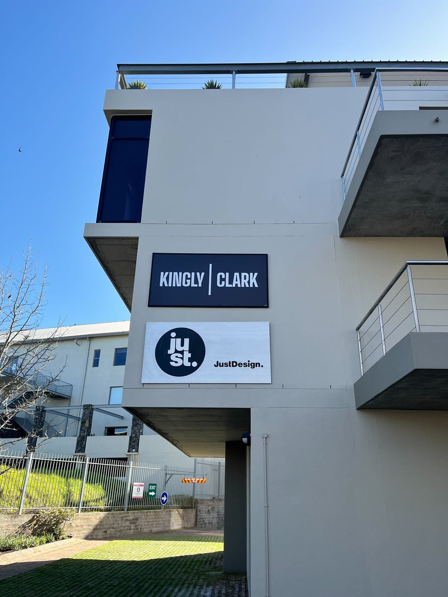 KinglyClark's tweet image. The building is now complete.