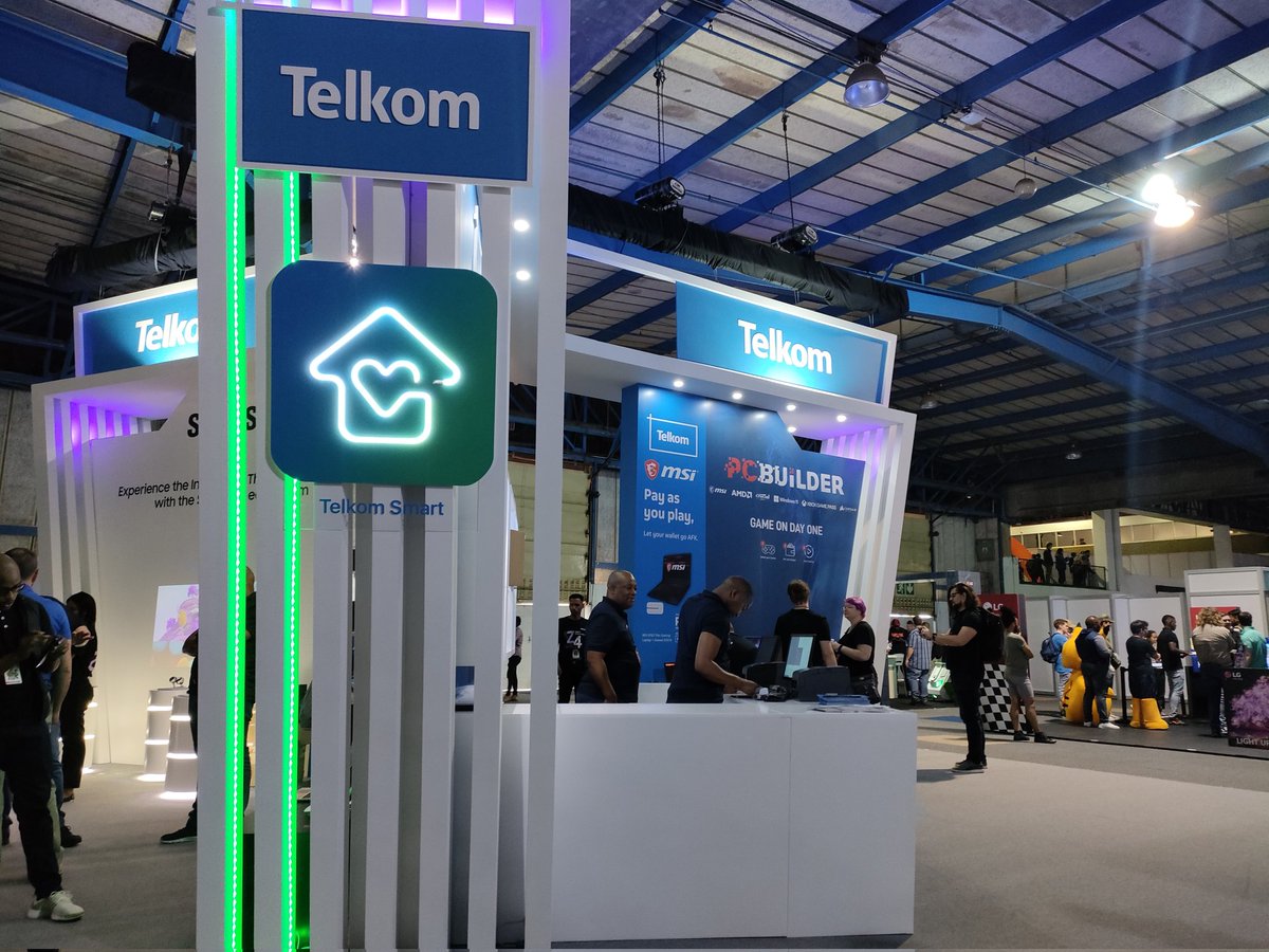 TelkomZA's tweet photo. We're at @ComicConAfrica 🎉🎉 We would love to see you, so come on down and visit us and @TelkomONE at our stand. It's all going down this weekend 💪👏🔥 #ComicConAfrica #TelkomXComicCon #VSGaming https://t.co/LXkuBdOG5w