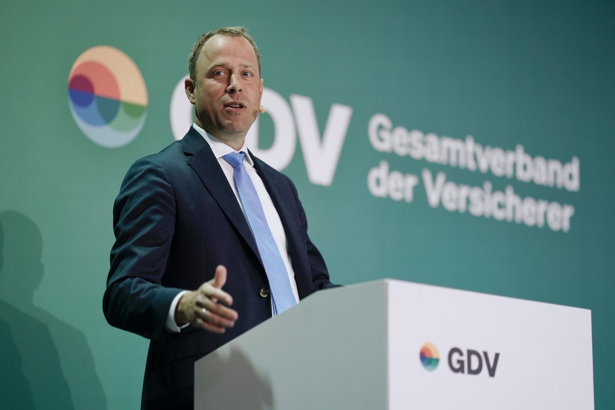 Wir werden uns damit beschäftigen, wie wir private und betriebliche Altersvorsorge stärken können, wie es zu einer Reform von Riester kommen kann, so <a href="/MarioCzaja/">Mario Czaja</a> beim Versicherungstag #VersTag22