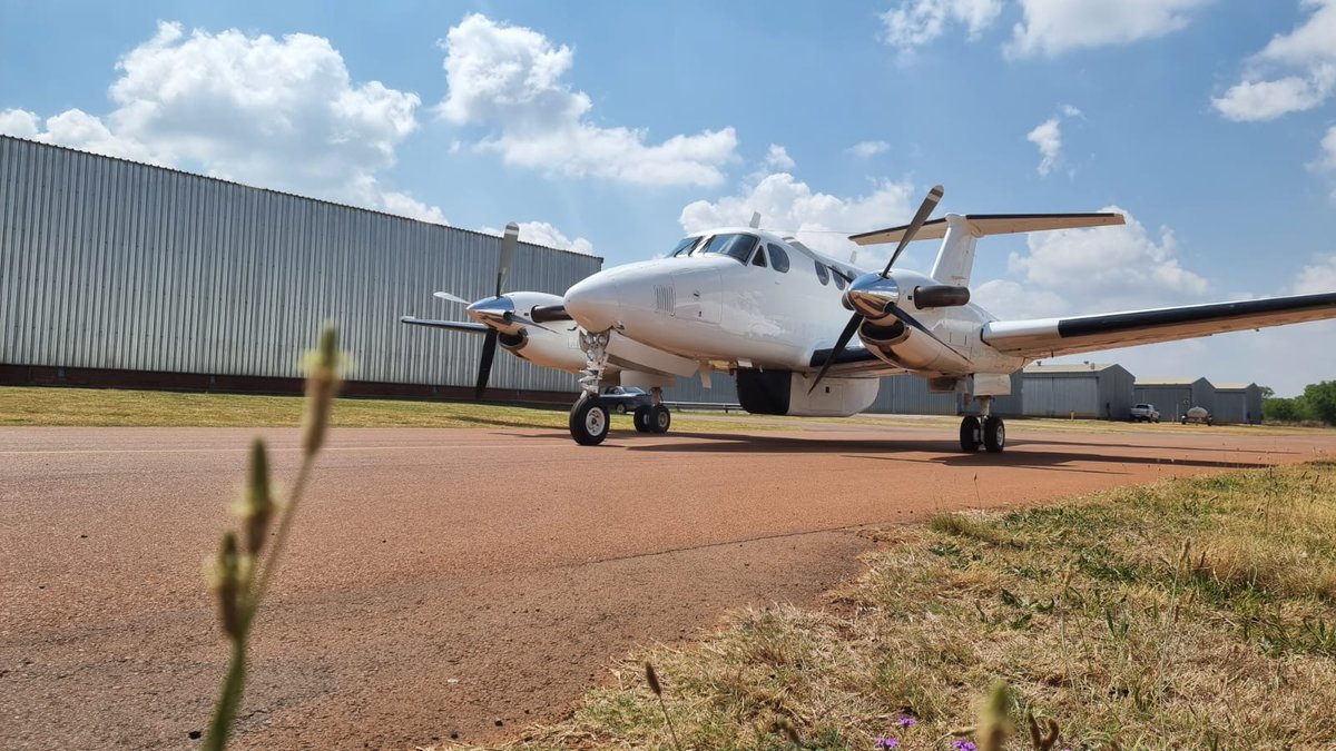 AlphaOneAvia's tweet photo. Preparations are underway for post maintenance test flight.
#AOA #ALPHAONEAVIATION #ALPHADRONES #DRONES #FLYHIGH #AIRCRAFTMAINTENANCE #AVIATION #AME #ZSLWM https://t.co/KxqdVpt9Xb