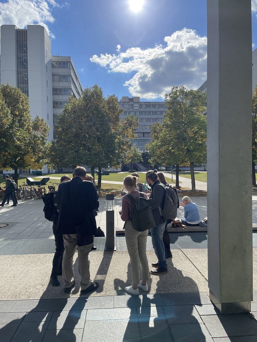 kadewe's tweet photo. #mpaed2022 gutes Wetter und gute Gespräche auf der Sektionstagung an der @unibielefeld @mpaed2022 https://t.co/0omX7QTRih