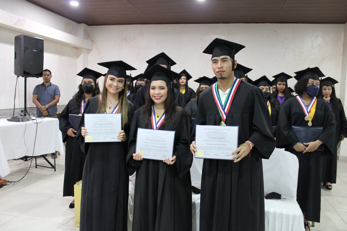 UTPCocle's tweet photo. Imágenes de la Ceremonia de Graduación de las Promociones 2019, 2020, 2021 del Centro Regional de la Universidad Tecnológica de Panamá, en Coclé.
.
#promo2019 #promo2020 #promo2021 #crcocle #utpcocle #graduacionesutp #vidautp 
.
Web https://t.co/LZYmOhhbCi https://t.co/tMP9WddSyO
