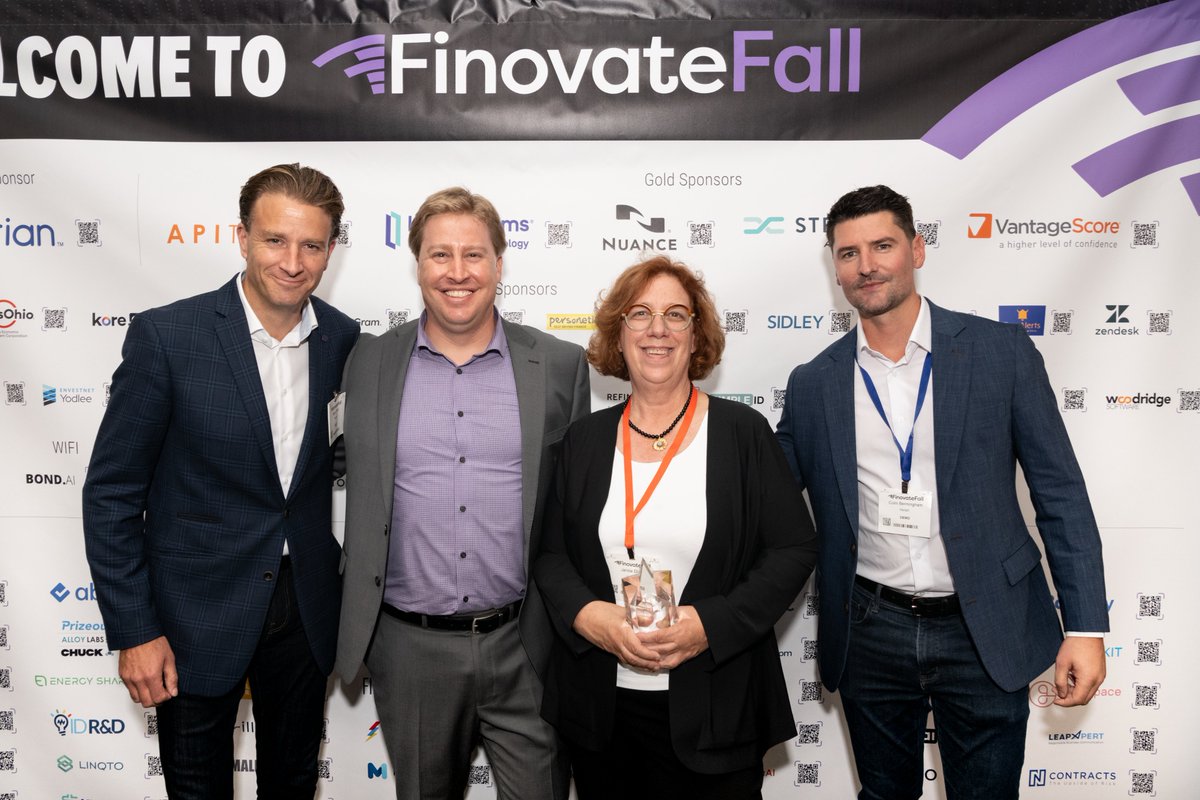 Finovate tweet media