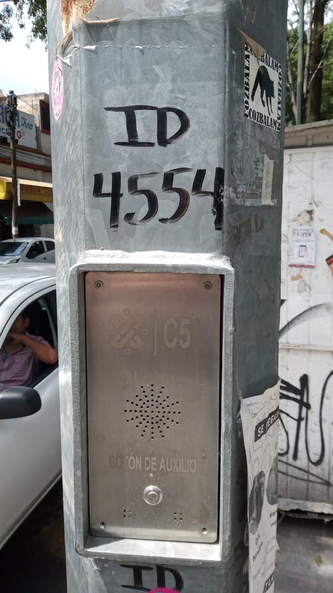 Armando60560720's tweet photo. @911_MX URGENTE arreglar este altavoz, está ubicado en el parque San Alvaro Azcapotzalco. Más de 10 reportes no viene repararlo, su funcionamiento eficaz puede salvar vidas!!!! https://t.co/ksIW785pvV